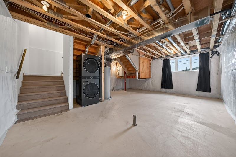 The basement and the stair down