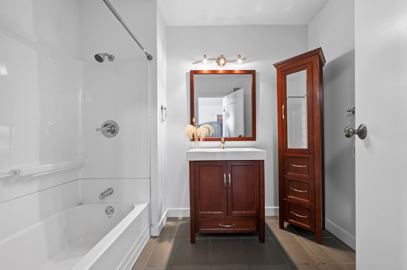 Ensuite