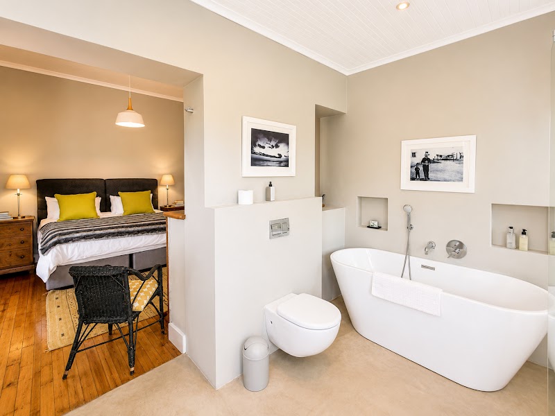 En-suite bathroom