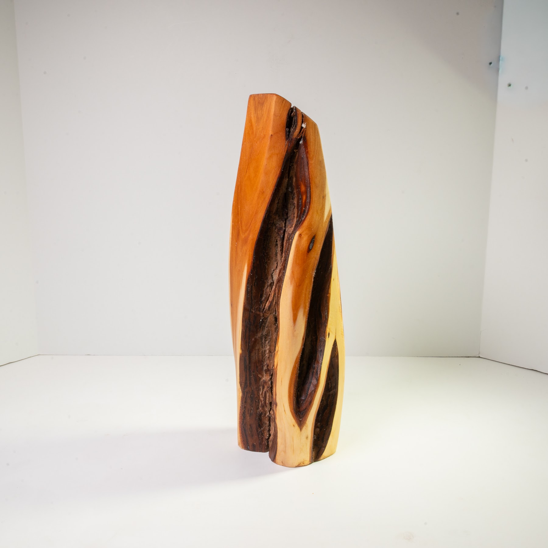 Diamond Willow Vase - 11" view 3