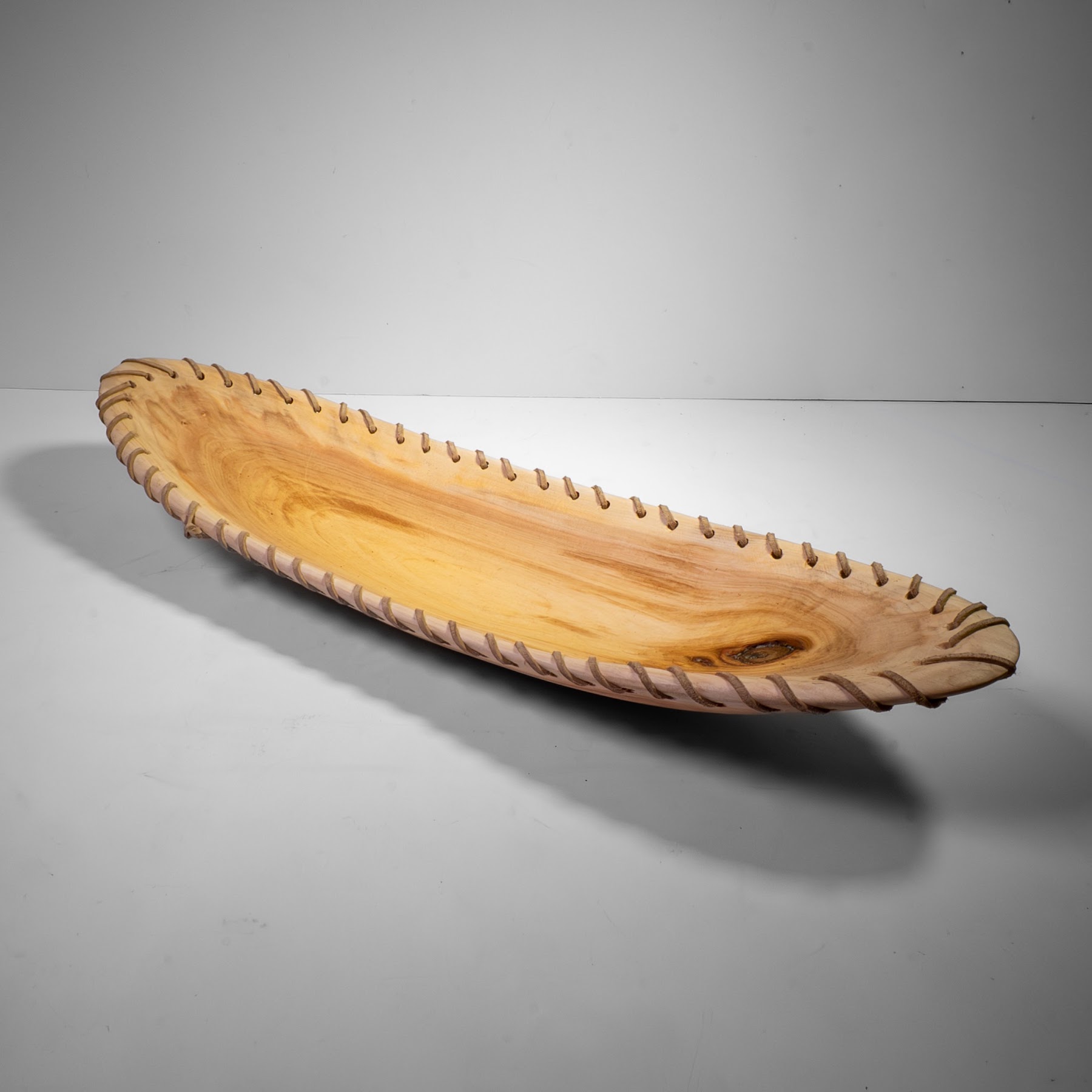 Manitoba Maple + Leather - St. Boniface - 16"