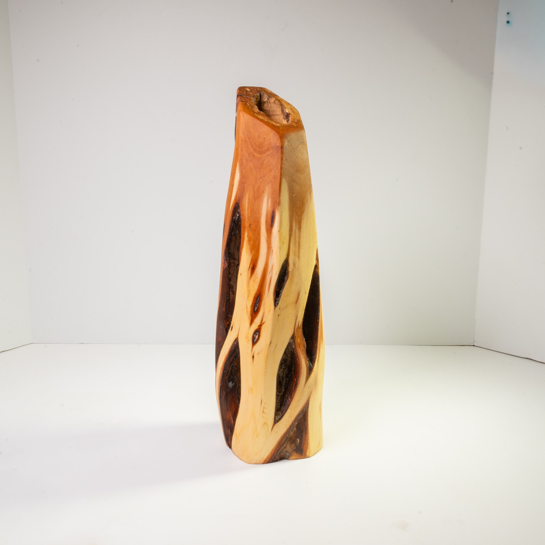 Diamond Willow Vase - 11" view 4